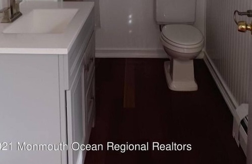West Long Branch Apartment | 4 Bedroom Single family 267771 by Houzlet