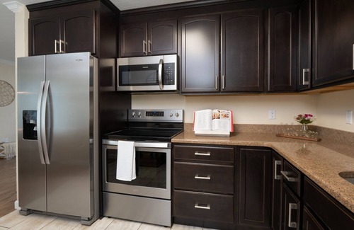 Gainesville House | 4 Bedroom Single Family home 5 mins to University!