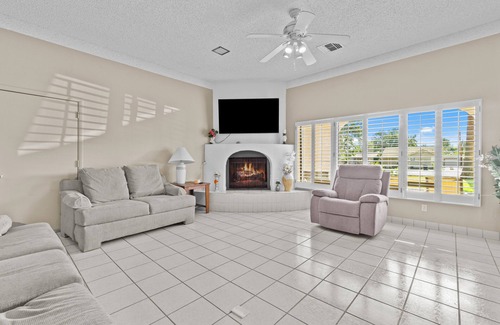 Safford House | 4-bedroom spacious home in Safford with AC.