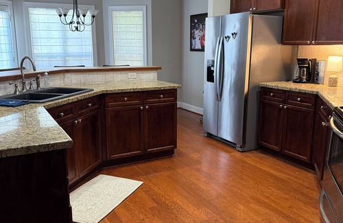 Auburn - Opelika House | 4-bedroom Sports Themed house in beautiful Auburn new furniture and Tiger cave