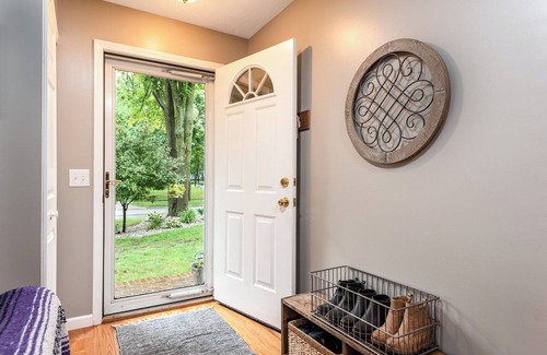 Midland House | 4-bedroom tri-level house in enchanting Midland with WiFi, AC. Pet friendly.