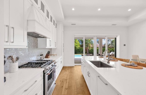 Naples Park House | 4 Bedroom Tropical Vacation Home