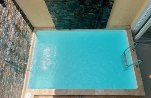 Manga House | 4 Bedroom Villa - Minutes to Walled City