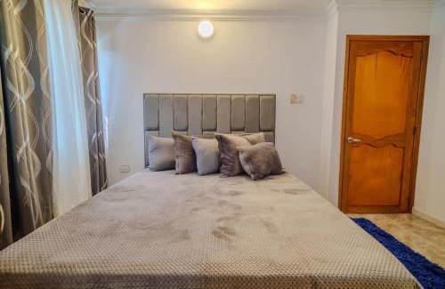 Manga House | 4 Bedroom Villa - Minutes to Walled City