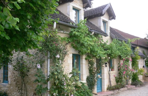 Coly House | 4 bedrooms 2 bathrooms 10 people, with pool and large garden beautifully decorated