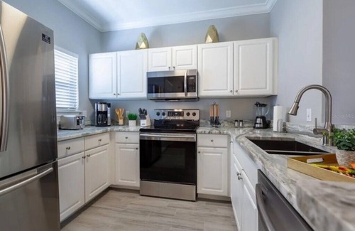 Kissimmee House | 4 Bedrooms/3 Bathrooms/Lucaya Village (2-101)