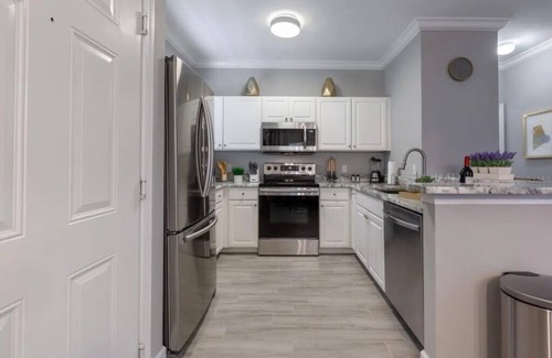 Kissimmee House | 4 Bedrooms/3 Bathrooms/Lucaya Village (2-101)