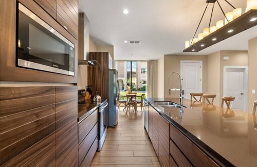 Florida Central Atlantic Coast House | 4 Bedrooms/4.5 Bathrooms/Magic Village (7528BD)
