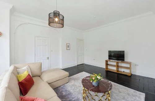 Brompton & Hans Town Apartment | 4 bedrooms penthouse in Knightsbridge