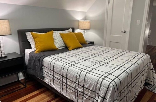 Union House | 4 beds 1.5 bath 10 minutes from EWR, 35 min to NYC
