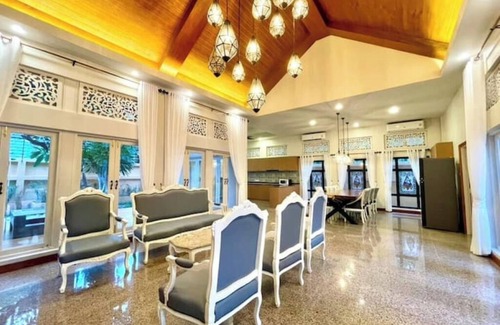 Na Kluea House | 4 beds 10 mins walk to the beach