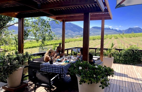 Drakenstein House | 4 beds 3 baths with pool,the heart of the Cape Winelands 4 bedrooms 3 bathroom