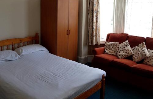 Great Yarmouth Apartment | 4 berth first floor flat Glen Villa 3