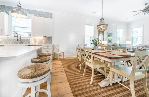 Greenway Park House | 🐟4 Bikes, Balcony + Porch-Seagrove Seaclusion at 30A
