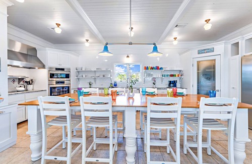 Treasure Beach Village House | 4 BR 3.5 Bath, Beach Front, Heated Pool, Dog Friendly Private Plantation Home