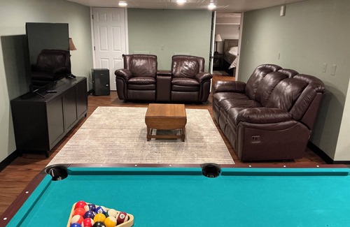 Hummelstown House | 4 BR 4 Bath Ranch Home with HOT TUB and Massage Chairs, 4 Miles to Hershey