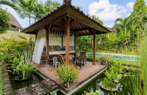 Padonan Villa | 4 BR Brown Horses Private Pool Villa CYN