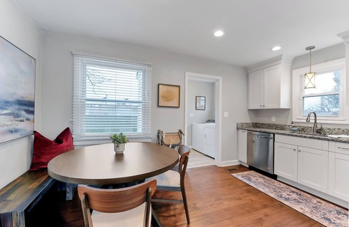 North Camellia Acres House | 4 BR Central Home + Game Room + Dog Friendly + Family Amenities!