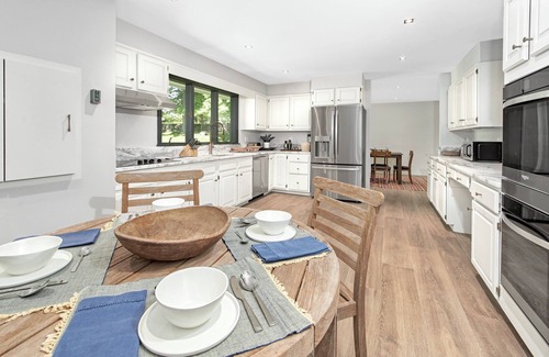 Southport House | 4 BR Charming CT Country Retreat