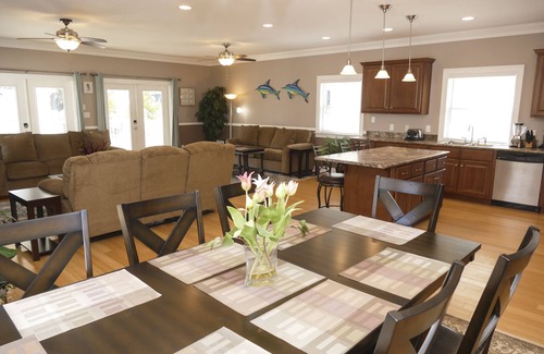 Tybee Island House | 4 BR Charming Southern Style Home - North End - Property Name Villa Charm
