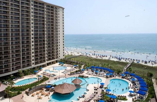 Windy Hill Apartment | 4 BR Condo - Watch Sunrise from Your Balcony