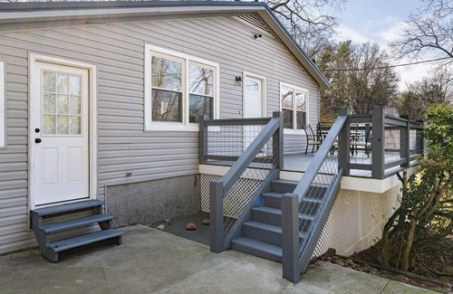 Royal Pines House | 4 BR Family Retreat Close to Biltmore & DT