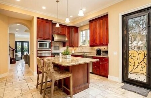 Huntington Beach House | 4 BR Luxury Beach House with Rooftop Deck & Ocean Views. Perfect Coastal Escape!