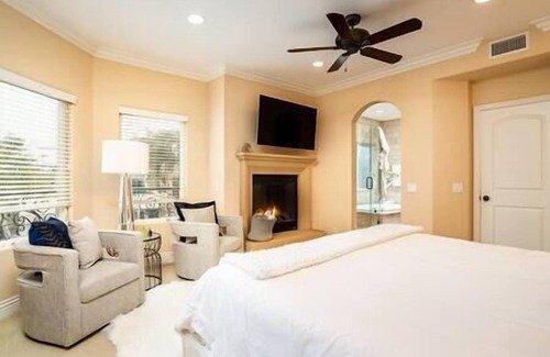 Huntington Beach House | 4 BR Luxury Beach House with Rooftop Deck & Ocean Views. Perfect Coastal Escape!
