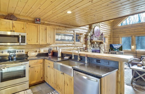 Boyne City Cabin | 4 BR Mountain Cabin | Private Hot Tub | Ski-In/Ski-Out | Sleeps 14 Guests