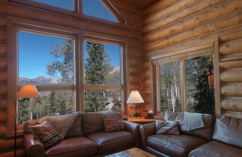Mountain Village Ski Chalet | 4 BR Mountain Village Luxury Log Home - Great Views, Sleeps 10