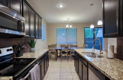 South Scottsdale House | 4-BR near Old Town Scottsdale