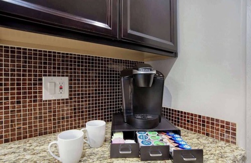 South Scottsdale House | 4-BR Townhome near Old Town Scottsdale