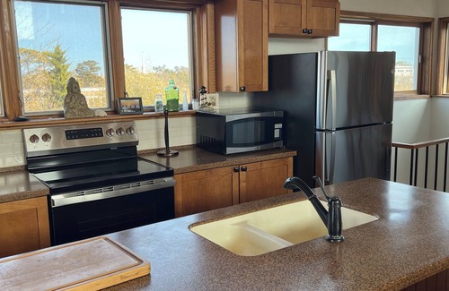 Ocean Beach House | 4 BR with bay views in Corneille Estates. Right next to Ocean Beach and quiet!