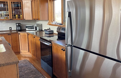 Ocean Beach House | 4 BR with bay views in Corneille Estates. Right next to Ocean Beach and quiet!