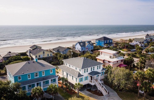 Folly Beach House | 4 BR with OCEAN VIEWS, SLEEPS 8 and PET-FRIENDLY