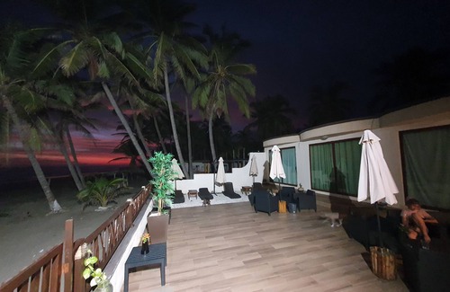 Playa Azul House | #4 Bungalow La Perla
