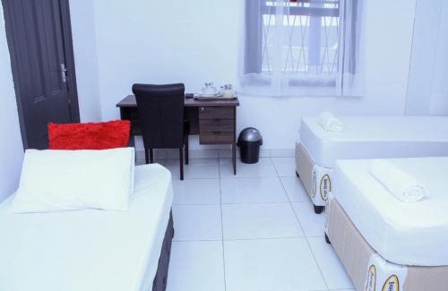 Port Elizabeth Central House | 4 Callington guest house