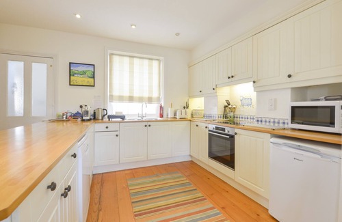 Hope-Cove Cottage | 4 COASTGUARDS COTTAGE, family friendly, with open fire in Hope Cove