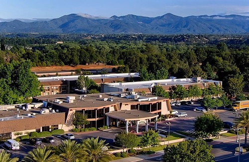 Redding House | 4 Comfortable Units! Outdoor Pool, Parking, Pets Allowed, Near Turtle Bay East!
