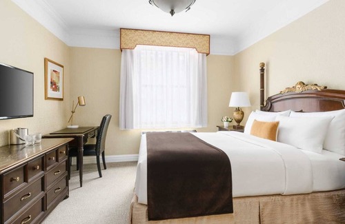 Central Park West Hotel | 4 Deluxe 1 King Bed at The Lucerne Hotel, Close to New York Historical Society!