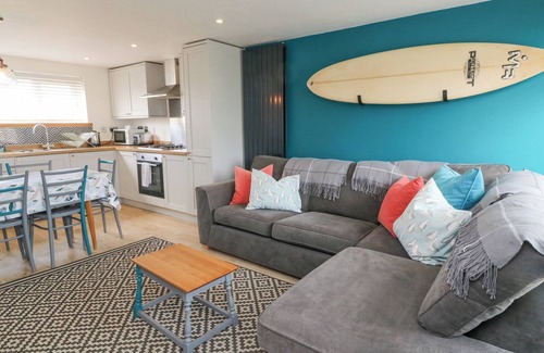 Widemouth Bay Cottage | 4 DRECKLY, pet friendly, character holiday cottage in Widemouth Bay
