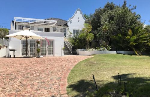 Mossel Bay Apartment | 4 Duke Street Flat#2
