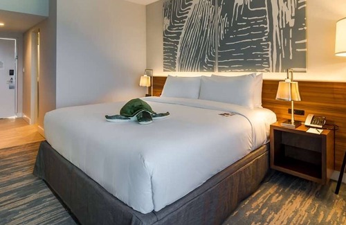 Central Beach Hotel | 4 Family-Friendly Units Near Beach & Park Access