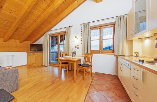 Reit im Winkl Apartment | (4) Giebelstüberl -1-Zimmer Appartement , ca. 30qm, 1-2 Personen, Wohn/Schlafraum, Kochnische, Balkon