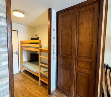 Brides-les-Bains Apartment | 4- Joli studio Brides-les-Bains avec vue montagne