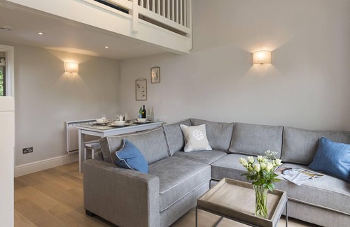 Bugford Cottage | 4 KEEPER'S COTTAGE, HILLFIELD VILLAGE, family friendly in Dartmouth