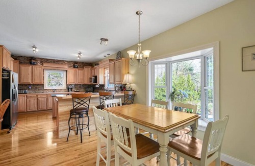 Weaverville Apartment | 4 King Bedroom Private Mountain Home Leaf Lookers