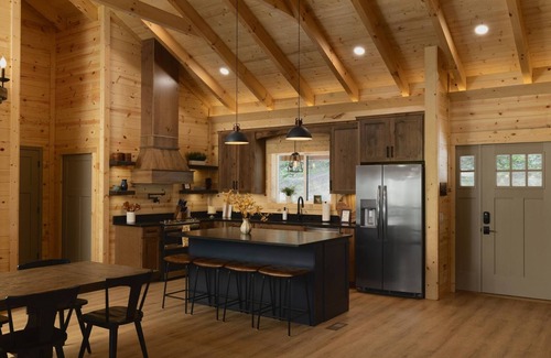 Frenchburg Apartment | 4 King Beds Hot Tub Fire Pit Forest View
