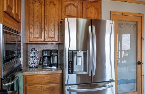 Three Rivers Cabin | 4 Kings Log Cabin 150 Acres Spectacular Views