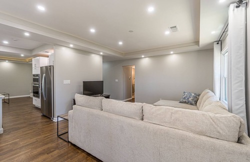 Roswell House | 4 Kings! Only 1.5 miles to downtown Roswell